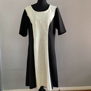 Black and white  dress.  Gabby skye size 14